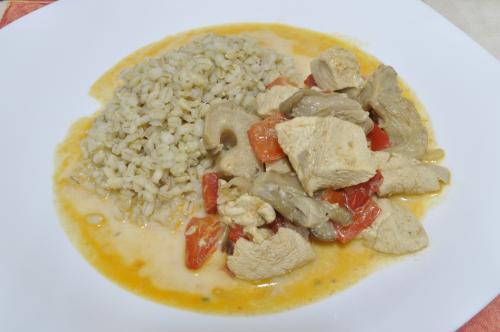 Kuřecí kousky na paprice s kroupy – Snadné Česko recept, zvládnete za Do 30 minut